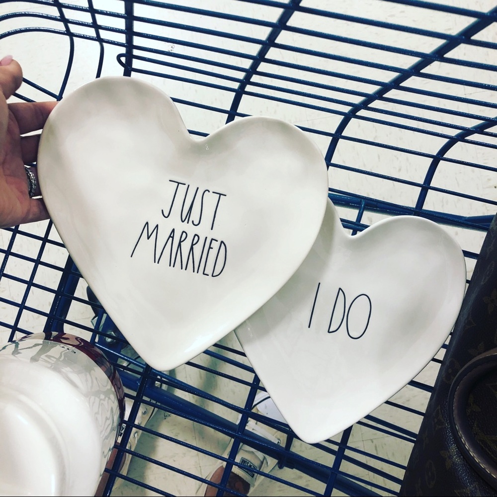 Rae dunn Heart plates